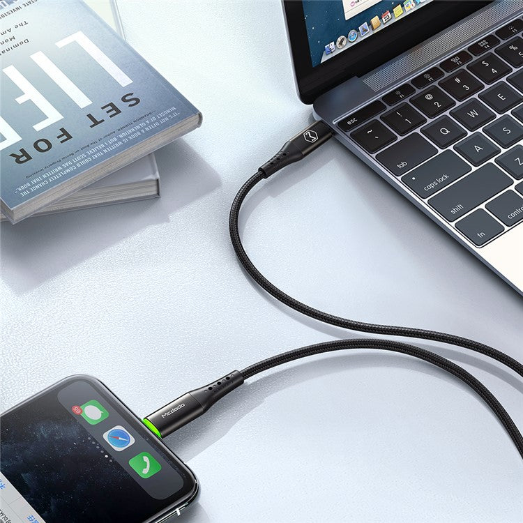 MCDODO CA-7360 MDD 1.2M USB-C to Lightning 8Pin Male PD Charger Cable Smart Auto Disconnect for iPhone iPad iPod
