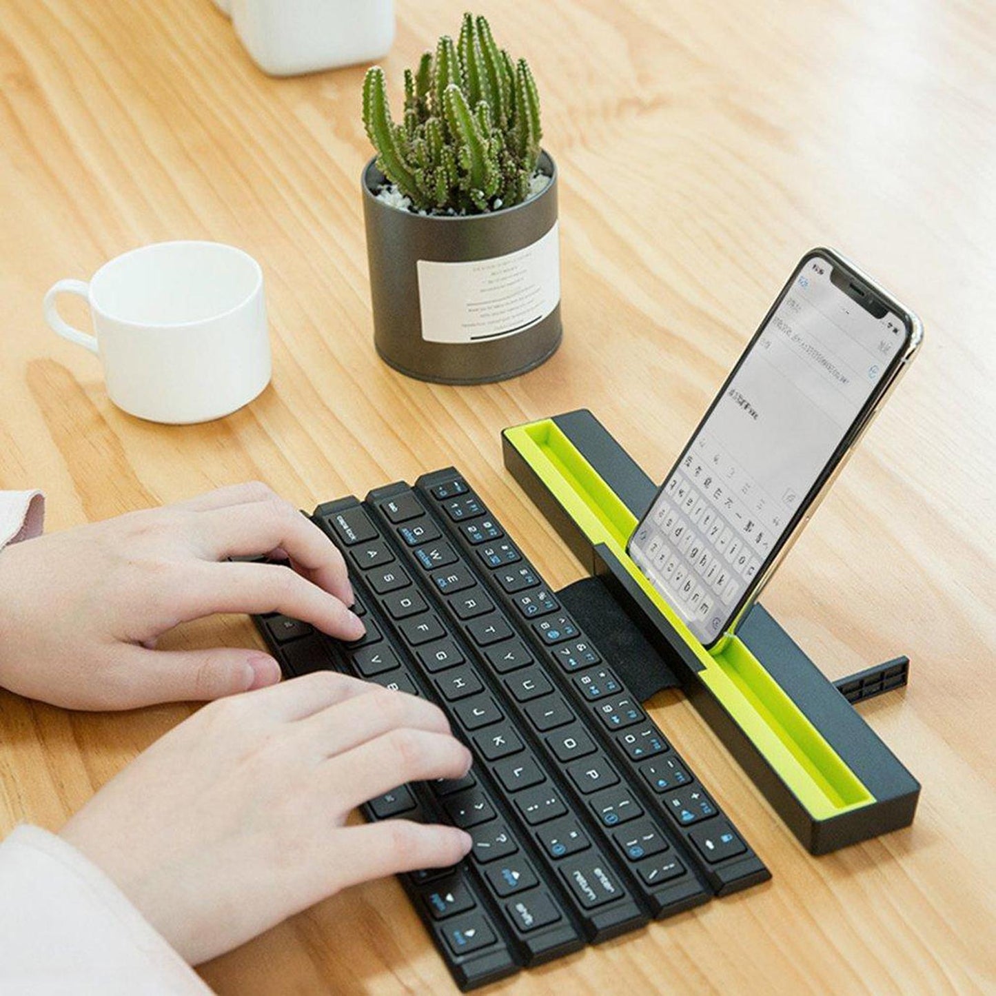 Portable Foldable Ultra-Thin Bluetooth Keyboard Pocket Sized for Windows iOS Blue