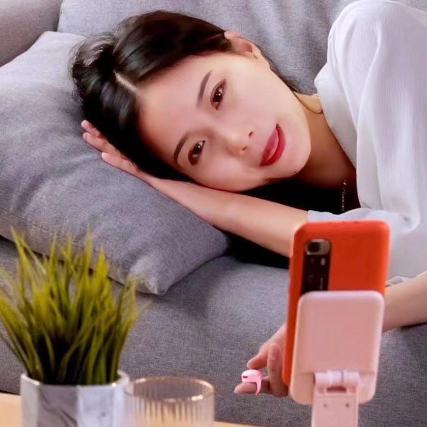 Bluetooth Give a Like Page Turner Remote Operation 10M for Smartphone pink