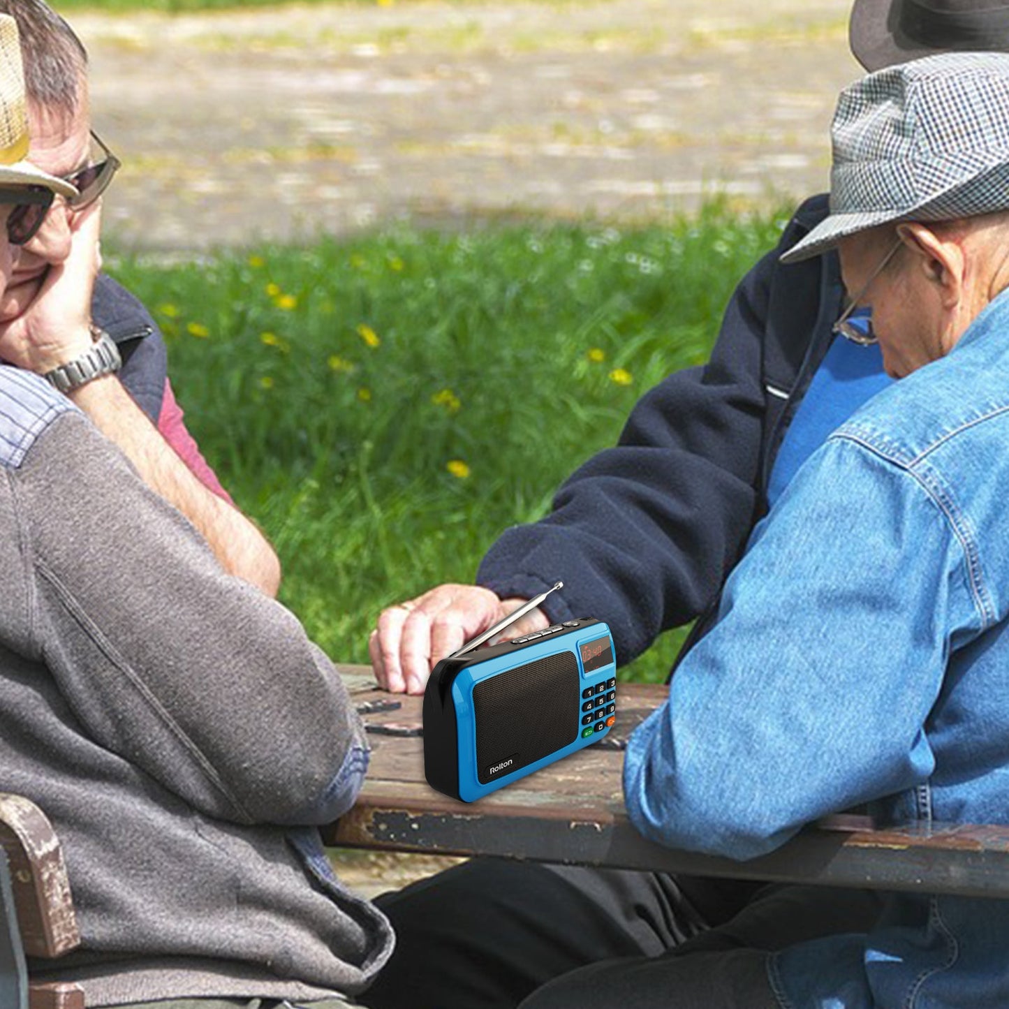 Portable USB FM Radio Emergency Flashlight Creative Gift for Friend Blue