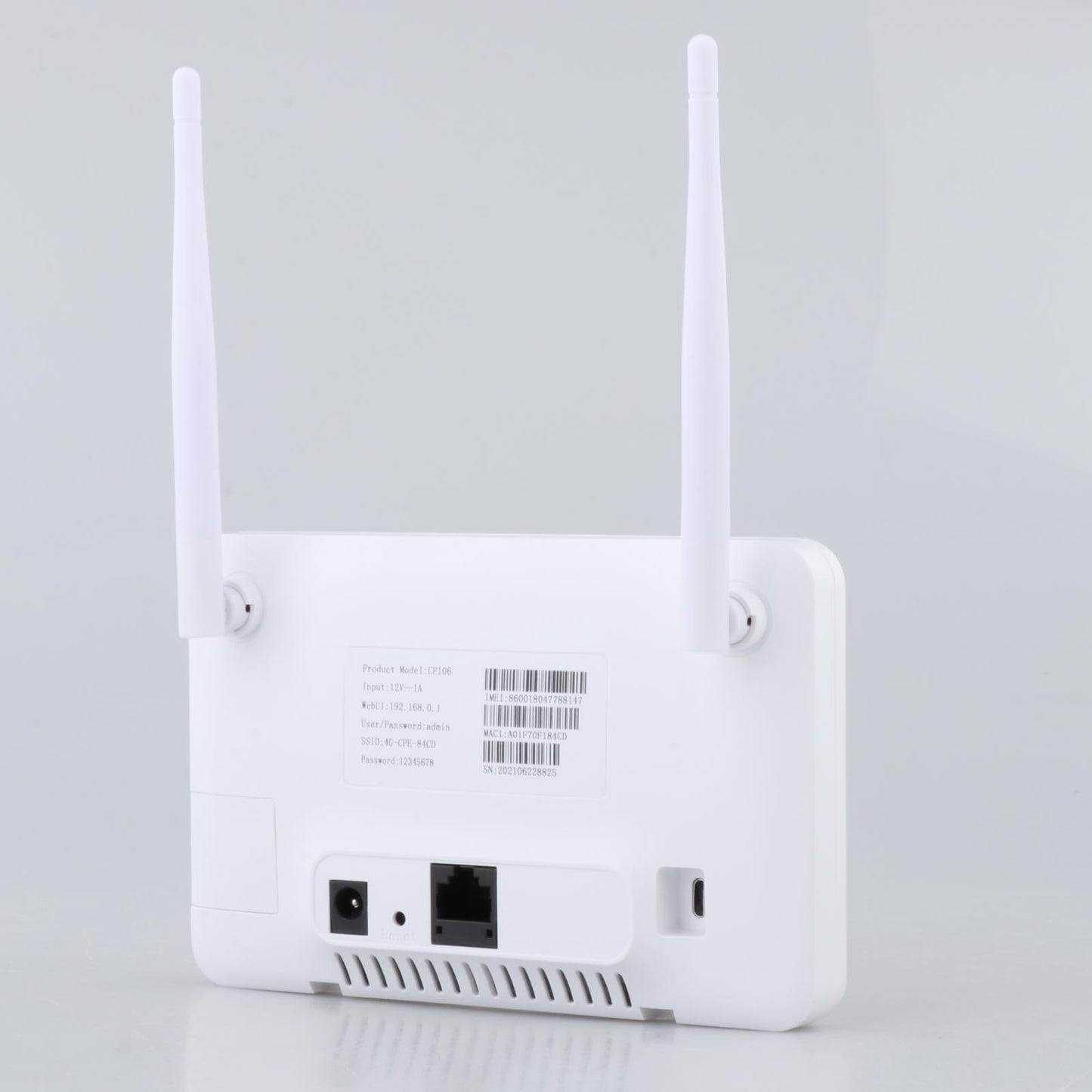 WiFi Amplifierr with 2 High GAIN Antennas IEEE802.11B/G/N 2.4G for Home