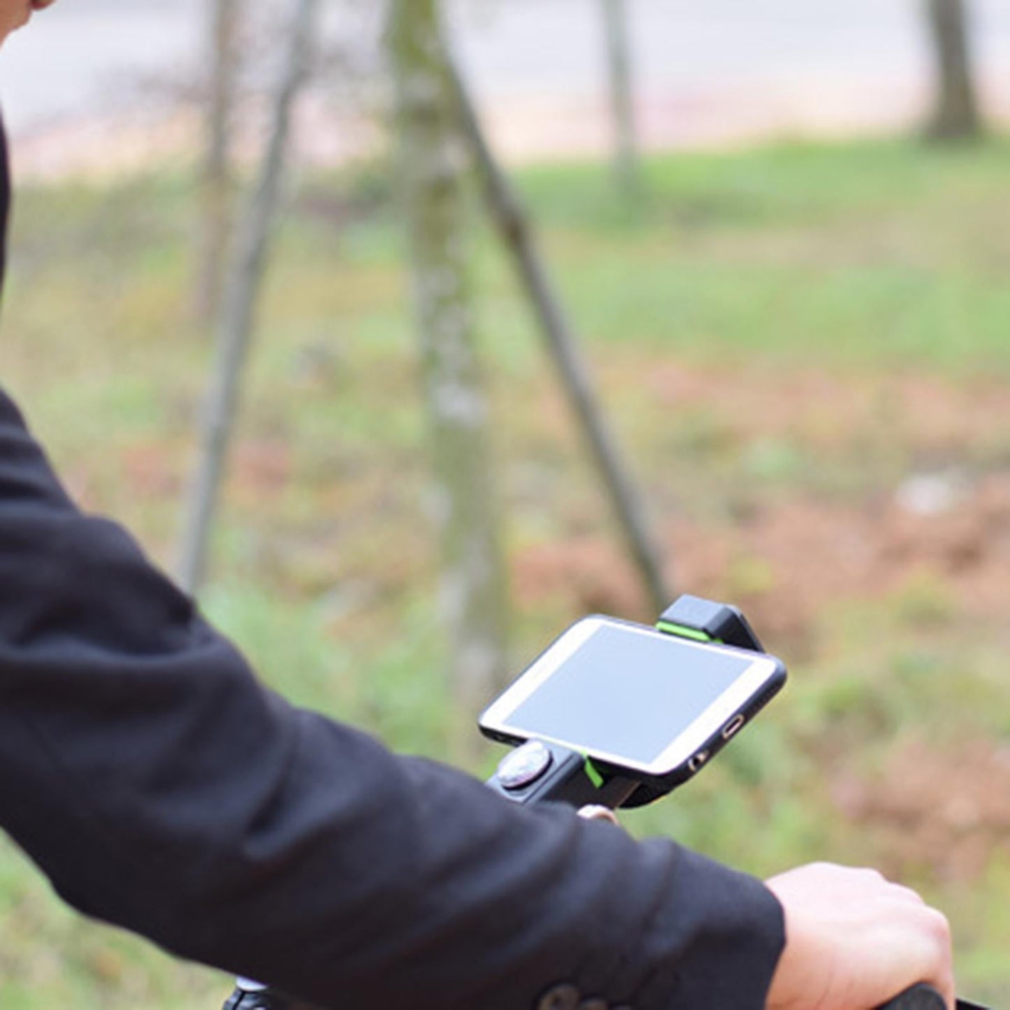 Bicycle Smartphone Mount with Light Silicone Pad Plastic for Bike green