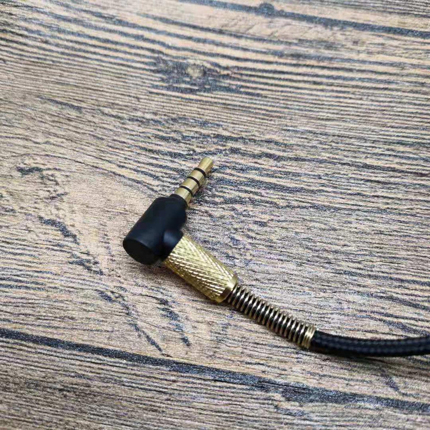 3.5mm Headphone Splitter for GSP350/500/600 Game Headset for Phones