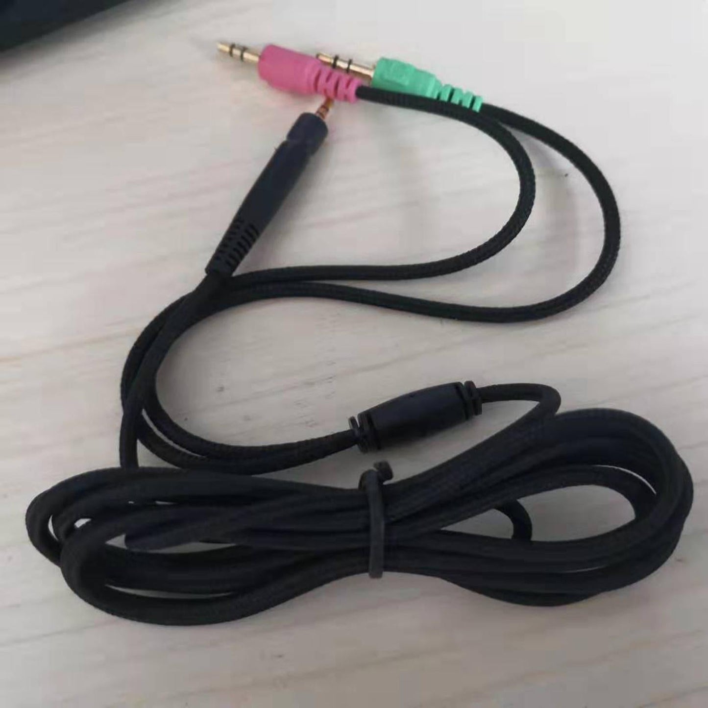 3.5mm Headphone Splitter for GSP350/500/600 Game Headset for PC with Switch