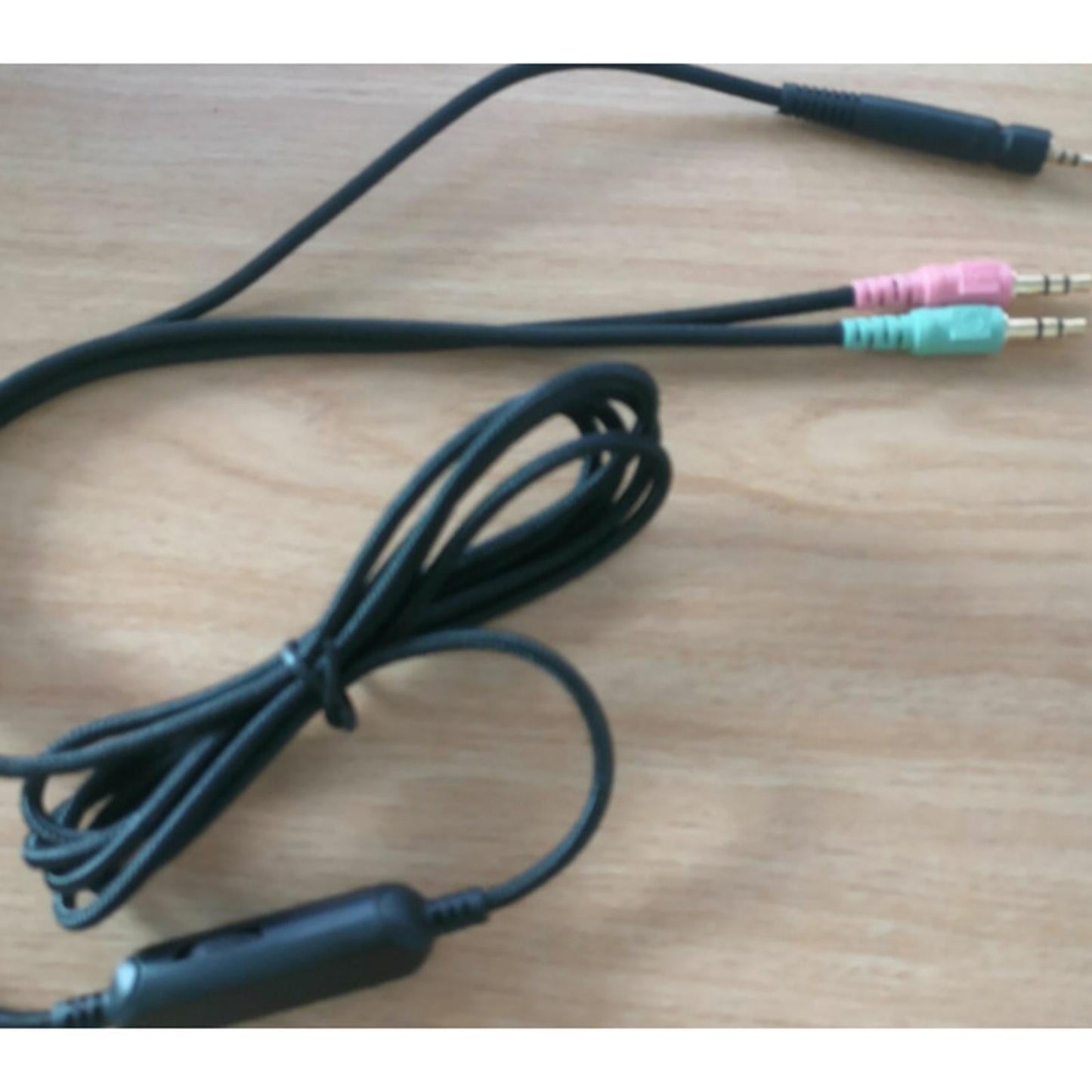 3.5mm Headphone Splitter for GSP350/500/600 Game Headset for PC with Switch