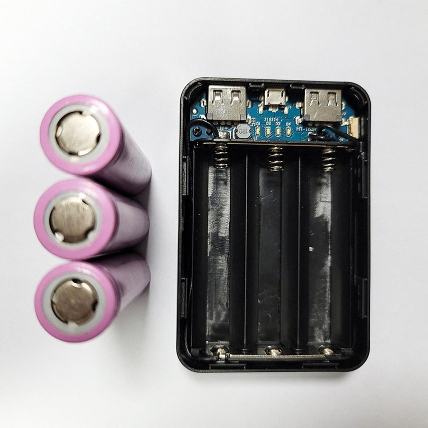 Portable DIY Power Bank Box 3x18650 Charging 3.0 Detachable Shell Case