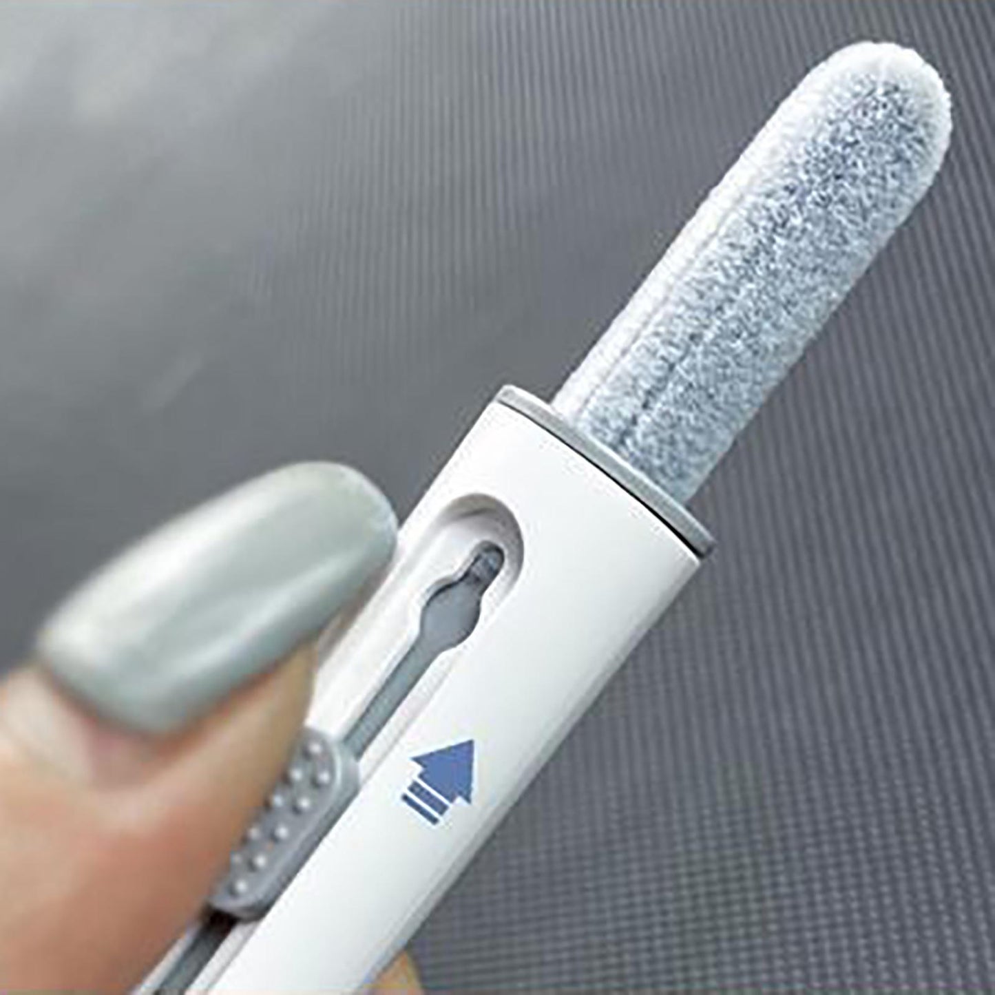 Multifunction Bluetooth Earphone Cleaning Pen for Earphone Case white