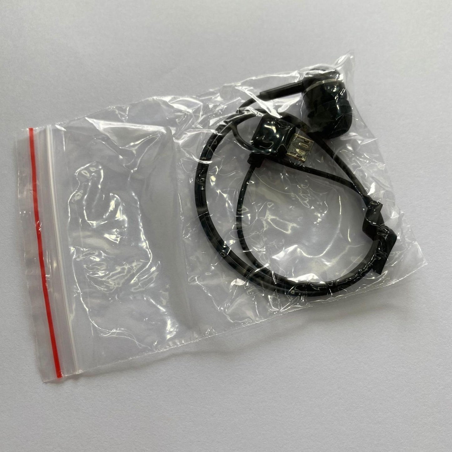 Single Side Mono Wire Earphone in Ear Only Wired USB 5 Pins Port Universal