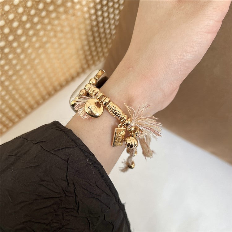 For Apple Watch 10 46mm / Ultra 2 / Ultra 49mm / 9 8 7 45mm / SE (2023) SE (2022) SE 6 5 4 44mm / 3 2 1 42mm Peace Lock Pendant Woven Rope Strap - Apricot