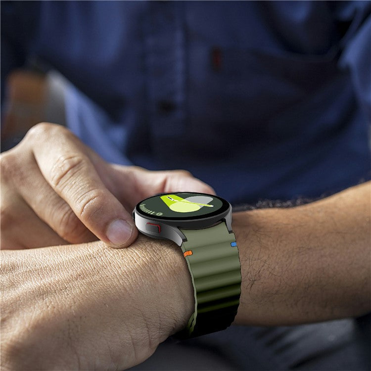 For Samsung Galaxy Watch FE / 7 / 6 / 5 / 4 Wave Design Watch Band Stitching Line Decor Silicone Strap - Army Green