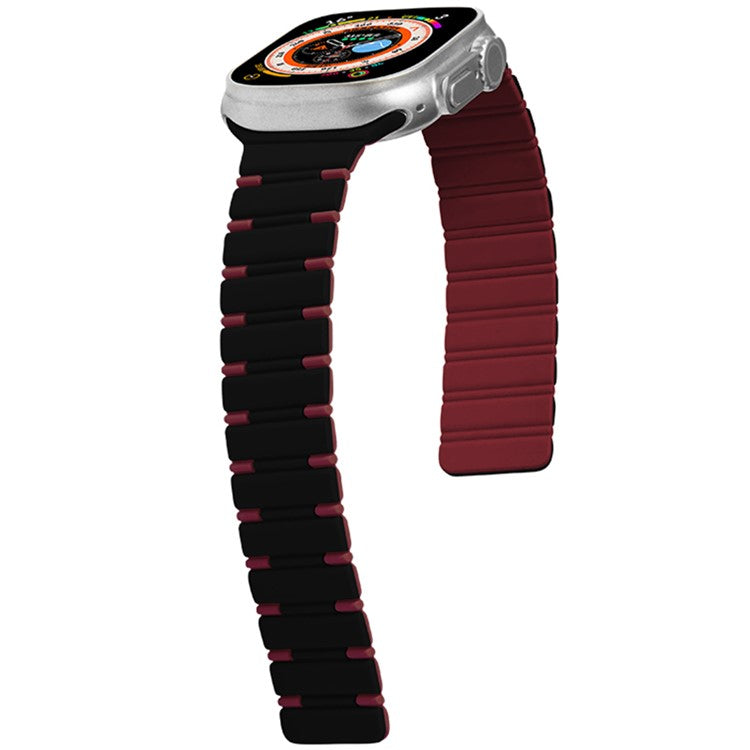 For Apple Watch Series 10 42mm / 9 8 7 41mm / SE (2023) SE (2022) SE 6 5 4 40mm / 3 2 1 38mm Dual Color Magnetic Silicone Watch Strap - Black+Wine Red