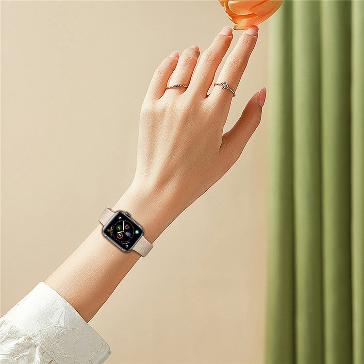 For Apple Watch Series 10 42mm / 9 8 7 41mm / SE (2023) SE (2022) SE 6 5 4 40mm / 3 2 1 38mm Strap Rose Silicone Watch Band - Starlight