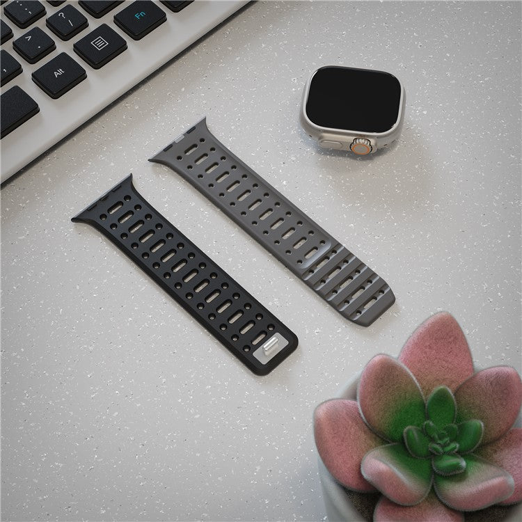 For Apple Watch 10 46mm / Ultra 2 / Ultra 49mm / 9 8 7 45mm / SE (2023) SE (2022) SE 6 5 4 44mm / 3 2 1 42mm Magnetic Silicone Sport Band - Black / Grey