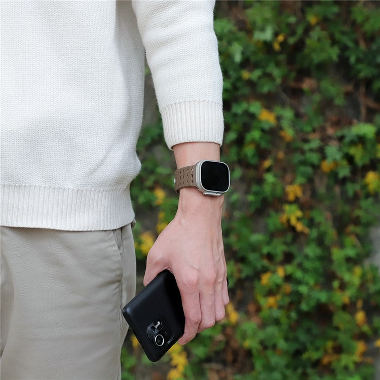 Silicone Band for Apple Watch Series 10 42mm / 9 8 7 41mm / SE (2023) SE (2022) SE 6 5 4 40mm / 3 2 1 38mm Magnetic Strap - Brown+Apricot