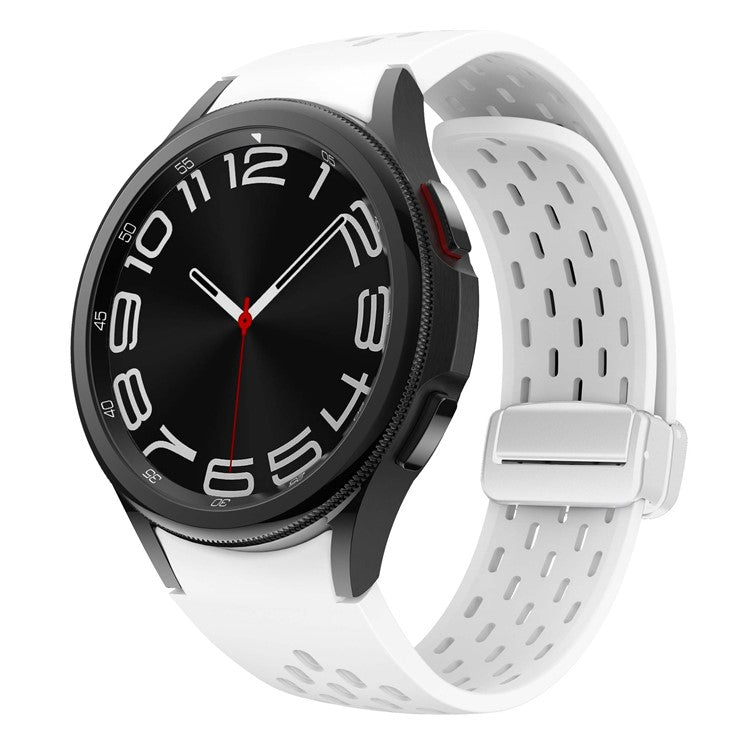 Silicone Strap for Samsung Galaxy Watch7 / Watch6 / Watch 5 44mm 40mm Wrist Strap with Silver Magnetic Buckle - White