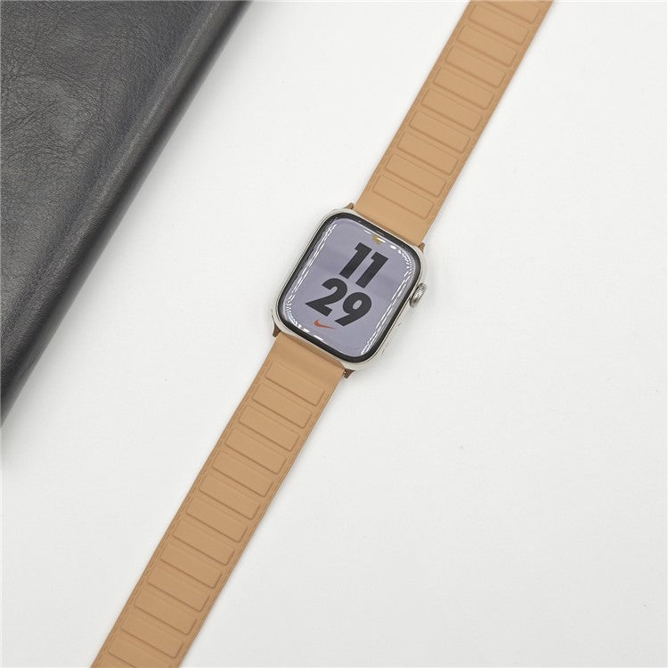 Silicone Strap for Apple Watch Series 10 Ultra 9 8 7 SE 6 5 4 3 2 1 46mm 49mm 45mm 44mm 42mm Magnetic Buckle Watch Band - Apricot