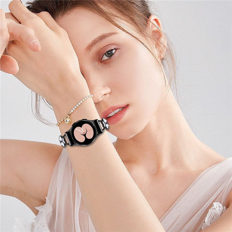 Watch Band with Connector for Samsung Galaxy Watch6 40mm 44mm / Watch6 Classic 43mm 47mm Heart Clover Decor Zinc Alloy Strap - Black