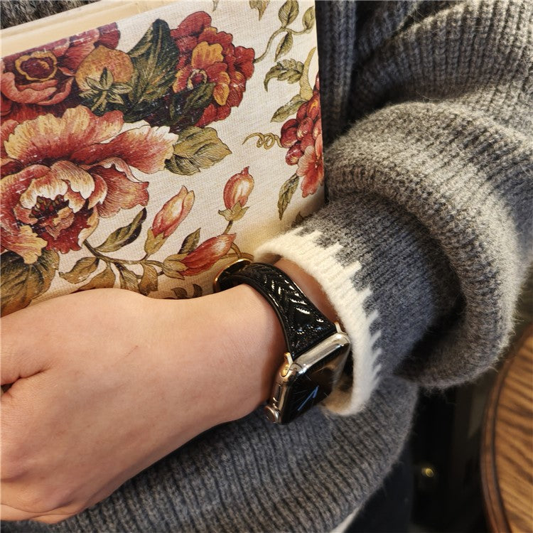 Watch Band For Apple Watch Series 10 Ultra 9 8 7 SE 6 5 4 3 2 1 46mm 49mm 45mm 44mm 42mm Heart Pattern Embossed Genuine Leather Strap - Black