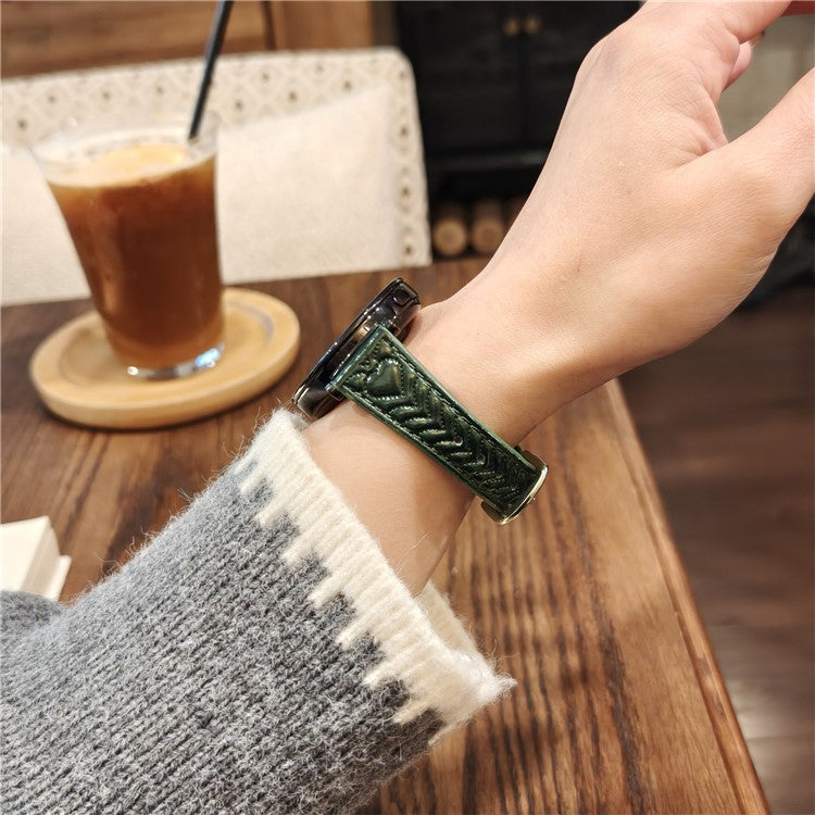 20mm Watch Band For Huawei Watch GT 3 42mm  /  GT 2 42mm  /  Samsung Galaxy Watch7 44mm 40mm Heart Pattern Embossed Genuine Leather Strap - Dark Green