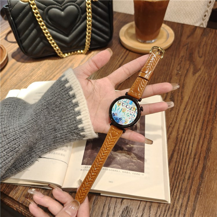 20mm Watch Band For Huawei Watch GT 3 42mm  /  GT 2 42mm  /  Samsung Galaxy Watch7 44mm 40mm Heart Pattern Embossed Genuine Leather Strap - Brown