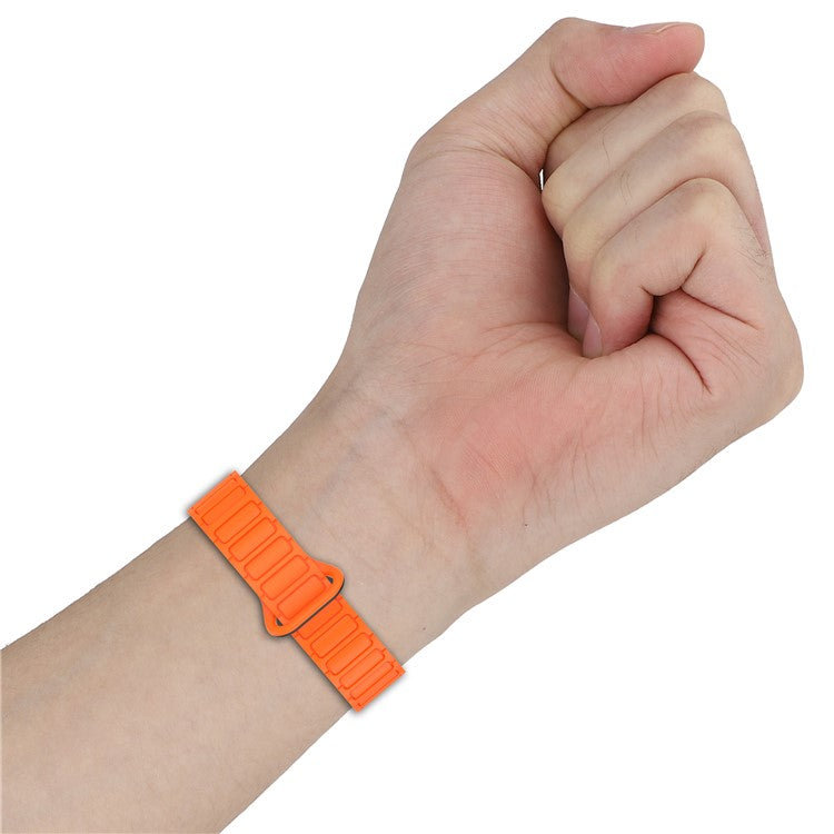 Magnetic Silicone Strap for Xiaomi Smart Band 9 NFC / 9 / 8 NFC / 8 Replacement Wristband with Connectors - Milk Tea+White