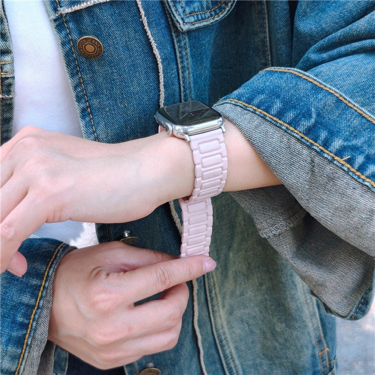 Watch Band For Apple Watch Series 10 Ultra 9 8 7 SE 6 5 4 3 2 1 46mm 49mm 45mm 44mm 42mm 3-Bead Magnetic Leather Strap - Light Pink