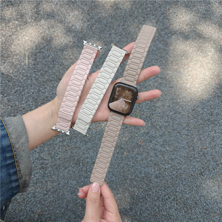 Watch Band For Apple Watch Series 10 Ultra 9 8 7 SE 6 5 4 3 2 1 46mm 49mm 45mm 44mm 42mm 3-Bead Magnetic Leather Strap - Light Pink