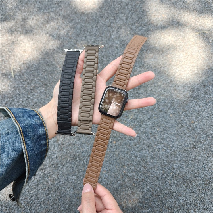 Watch Band For Apple Watch Series 10 Ultra 9 8 7 SE 6 5 4 3 2 1 46mm 49mm 45mm 44mm 42mm 3-Bead Magnetic Leather Strap - Light Pink