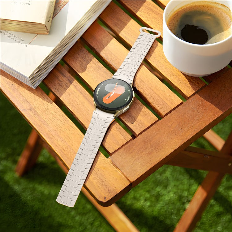 Watch Band for Samsung Galaxy Watch FE 40mm / Watch7 44mm 40mm Magnetic Dragon Scale Texture Silicone Strap - Starlight+Orange