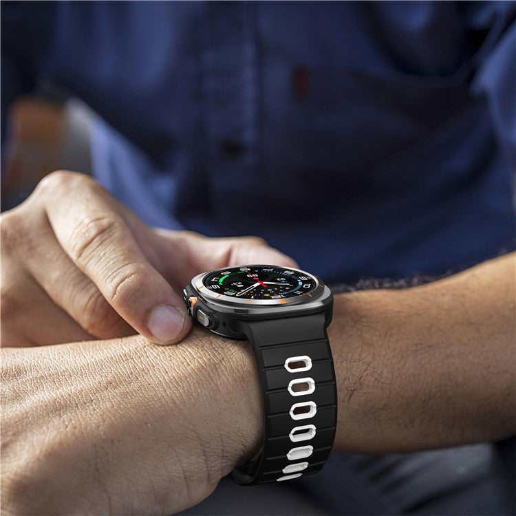 KALEBOL For Samsung Galaxy Watch Ultra 47mm Silicone Watch Band Reverse Buckle Wrist Strap - Black+White