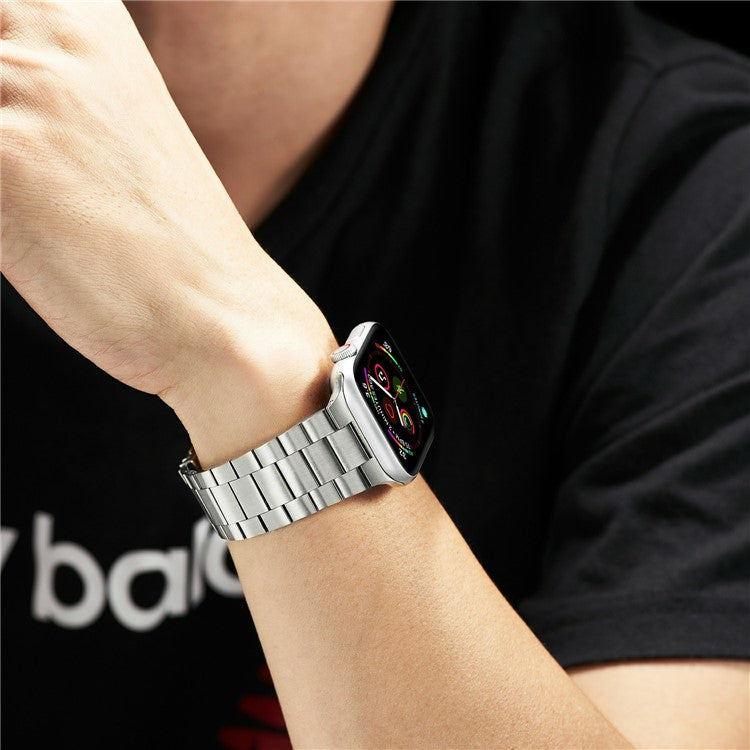 Ultrathin Stainless Steel Watch Band Strap for Apple Watch Series 10 46mm / Ultra 2 Ultra 49mm / 9 8 7 45mm / SE (2023) SE (2022) SE 6 5 4 44mm / 3 2 1 42mm - Silver