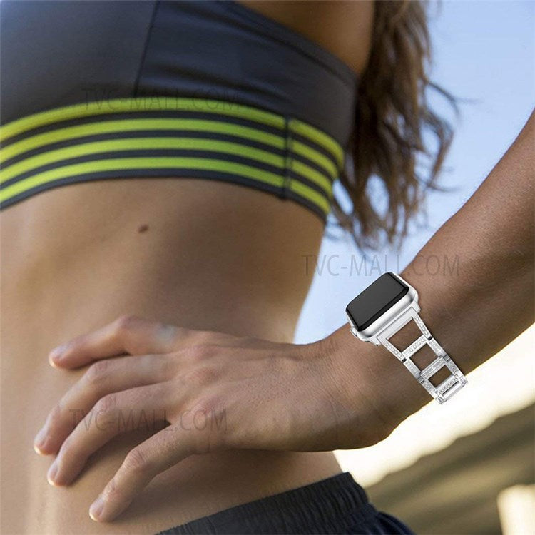 Trapezoid Design Rhinestones Decor Metal Smartwatch Strap Wrist Band for Apple Watch Series 9 / 8 / 7 41mm / 6 / 5 / 4 / SE (2023) / SE(2022) / SE 40mm / 3 / 2 / 1 38mm - Silver