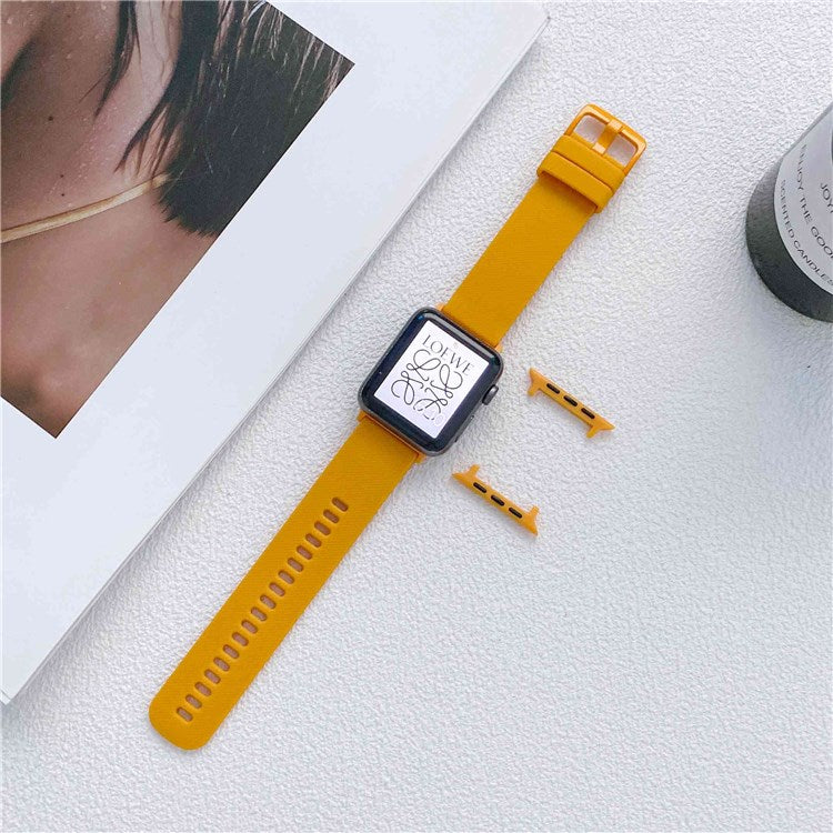 For Apple Watch Series 10 42mm / 9 8 7 41mm / 6 5 4 SE SE (2022) SE (2023) 40mm / 3 2 1 38mm Textured Silicone Smart Watch Band Wrist Strap Replacement - Orange
