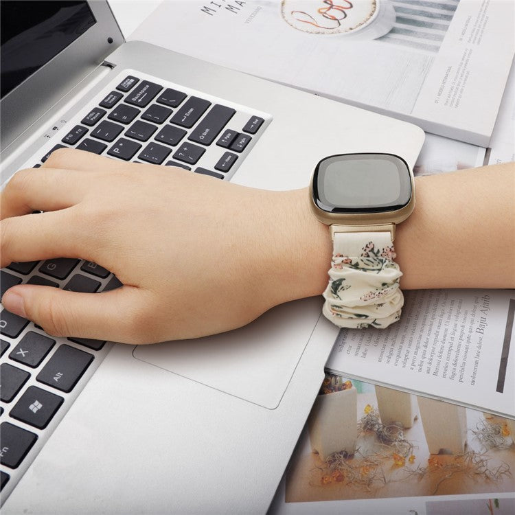 For Fitbit Versa 4 / Sense 2 Elastic Scrunchie Watch Band Fabric Pattern Printed Hair Band Strap Bracelet - Milky White / Honeysuckle