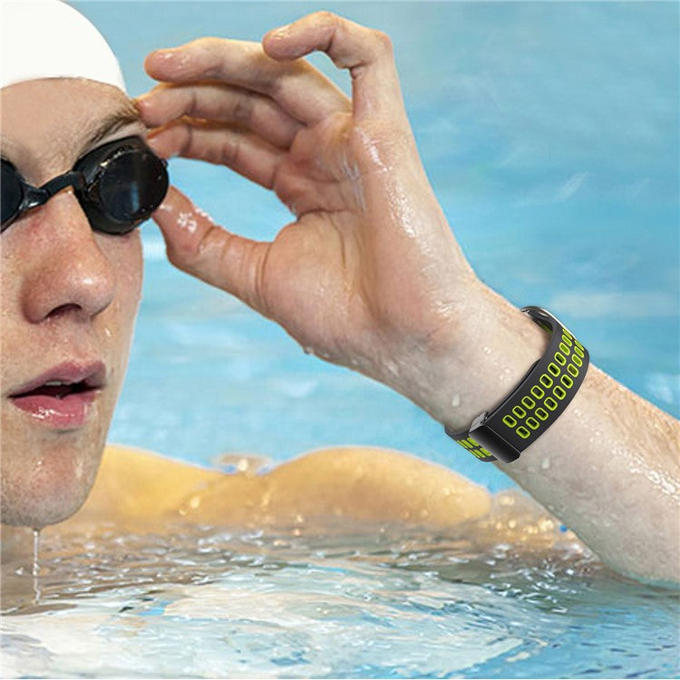 Silicone Band for Apple Watch Series 10 46mm / Ultra 2 Ultra 49mm / Series 9 8 7 45mm / 6 5 4 SE (2023) SE (2022) SE 44mm / 3 2 1 42mm Magnetic Buckle Dual Color Strap - Black / Fluorescent Green