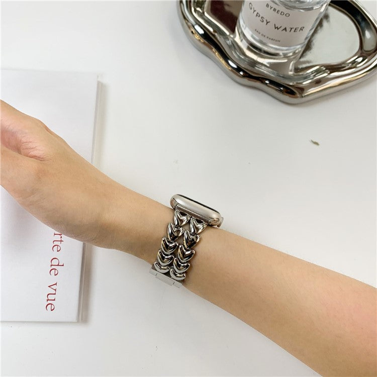 Metal Watch Band for Apple Watch Series 10 46mm / Ultra 2 Ultra 49mm / Series 9 8 7 45mm / 6 5 4 SE (2023) SE (2022) SE 44mm / 3 2 1 42mm , Double-Row Heart Bracelet Strap - Silver