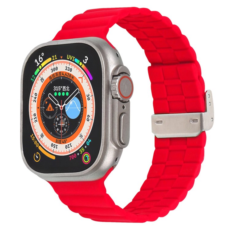 Watch Strap for Apple Watch Series 10 42mm / 9 8 7 41mm / SE (2023) SE (2022) SE 6 5 4 40mm / 3 2 1 38mm Clip Buckle Silicone Watchband - Red