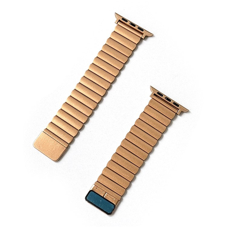 For Apple Watch 10 46mm / Ultra 2 / Ultra 49mm / 9 8 7 45mm / SE (2023) SE (2022) SE 6 5 4 44mm / 3 2 1 42mm Wrist Strap Magnetic Watch Band - Rose Gold