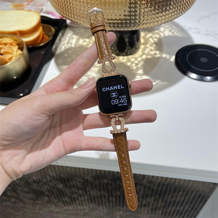For Apple Watch 10 46mm / Ultra 2 / Ultra 49mm / 9 8 7 45mm / SE (2023) SE (2022) SE 6 5 4 44mm / 3 2 1 42mm Cowhide Leather Band - Light Brown / Rose Gold Buckle