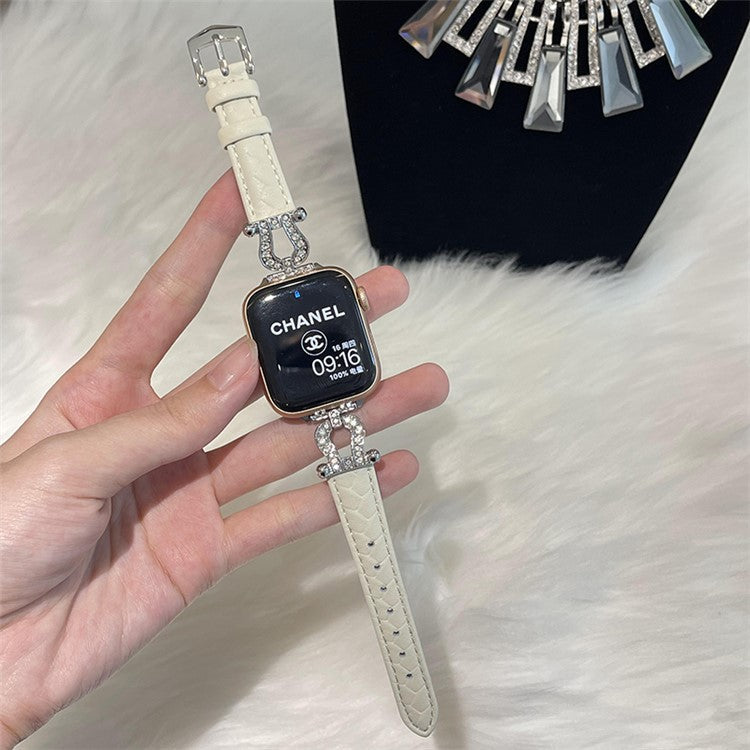 For Apple Watch 10 46mm / Ultra 2 / Ultra 49mm / 9 8 7 45mm / SE (2023) SE (2022) SE 6 5 4 44mm / 3 2 1 42mm Cowhide Leather Band - Beige / Silver Buckle