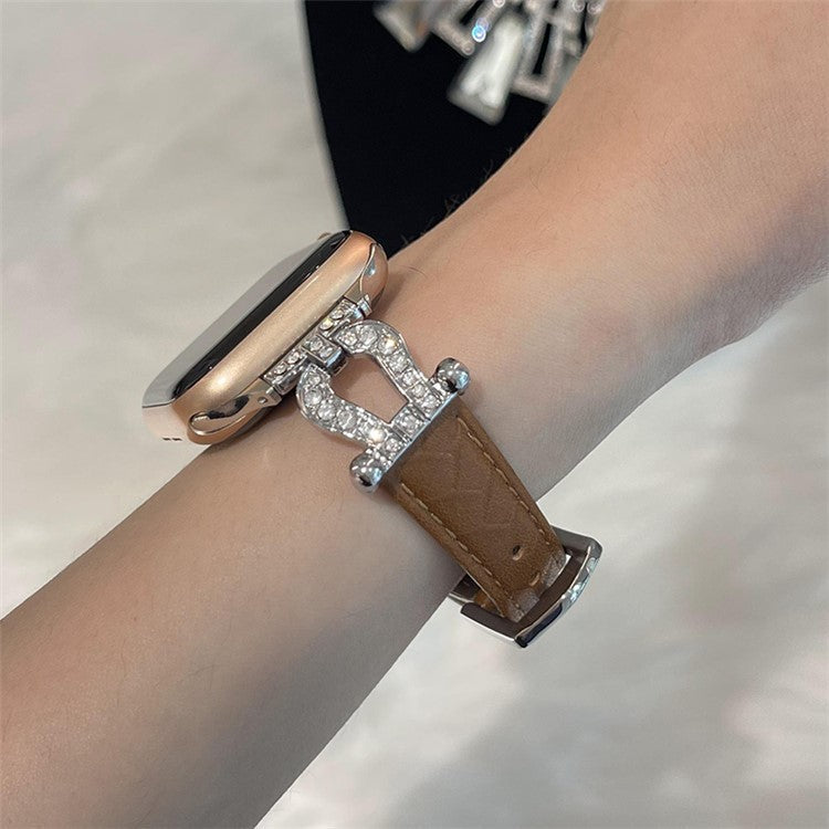 For Apple Watch 10 46mm / Ultra 2 / Ultra 49mm / 9 8 7 45mm / SE (2023) SE (2022) SE 6 5 4 44mm / 3 2 1 42mm Cowhide Leather Band - Light Brown / Silver Buckle