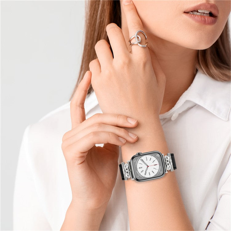 Leather Strap for Apple Watch 10 46mm / Ultra 2 / Ultra 49mm / 9 8 7 45mm / SE (2023) SE (2022) SE 6 5 4 44mm / 3 2 1 42mm with Silver Buckle - Black