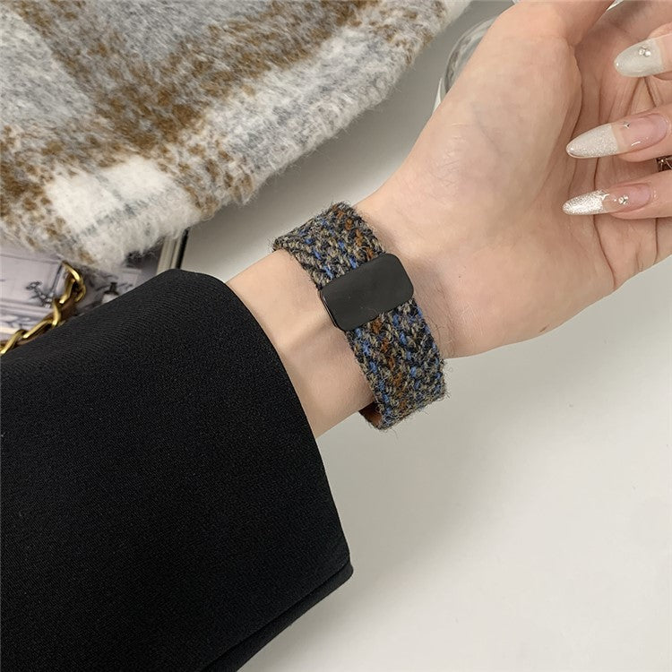 For Apple Watch Series 10 42mm / 9 8 7 41mm / SE (2023) SE (2022) SE 6 5 4 40mm / 3 2 1 38mm Magnetic Buckle Woolen Strap - Blue+Black