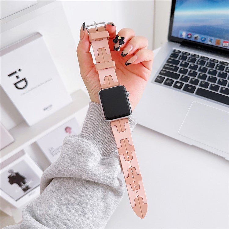 For Apple Watch Series 10 42mm / 9 8 7 41mm / SE (2023) SE (2022) SE 6 5 4 40mm / 3 2 1 38mm Silicone Watch Strap - Light Pink / Pink