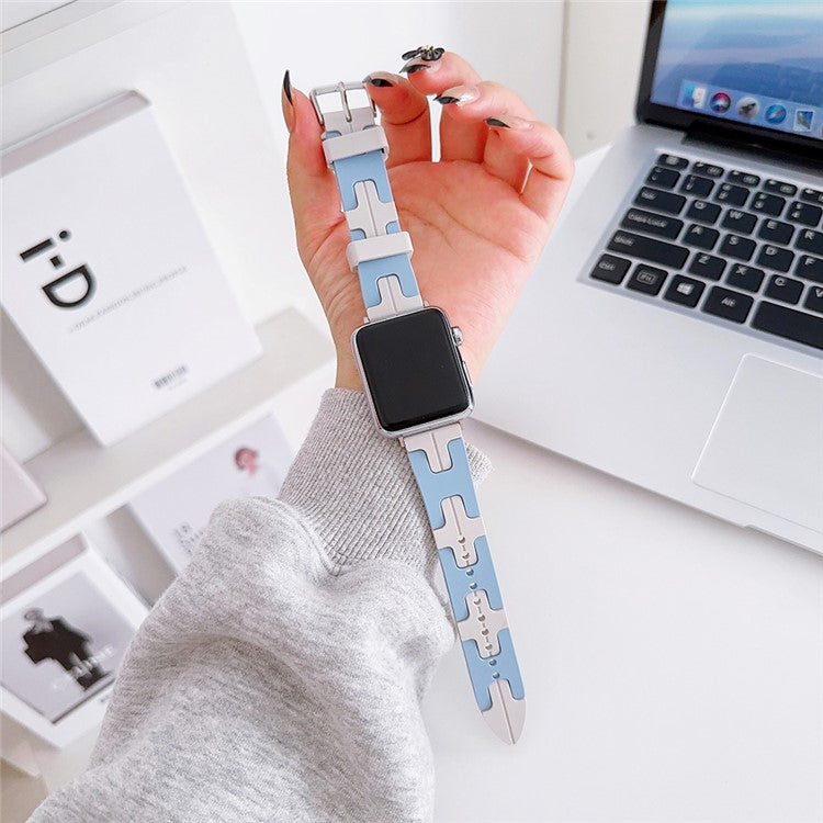 For Apple Watch 10 46mm / Ultra 2 / Ultra 49mm / 9 8 7 45mm / SE (2023) SE (2022) SE 6 5 4 44mm / 3 2 1 42mm Silicone Watch Band - Baby Blue / White