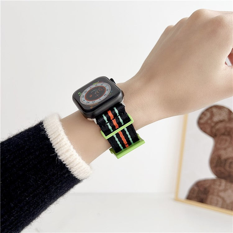 For Apple Watch 10 46mm / Ultra 2 / Ultra 49mm / 9 8 7 45mm / SE (2023) SE (2022) SE 6 5 4 44mm / 3 2 1 42mm Nylon Watch Strap - Black / Green
