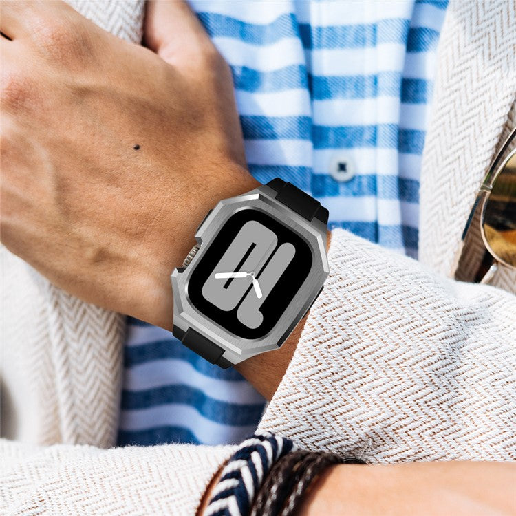 For Apple Watch Series 9 8 7 45mm Band Fluororubber Watch Strap with Stainless Steel Bezel Case - Silver