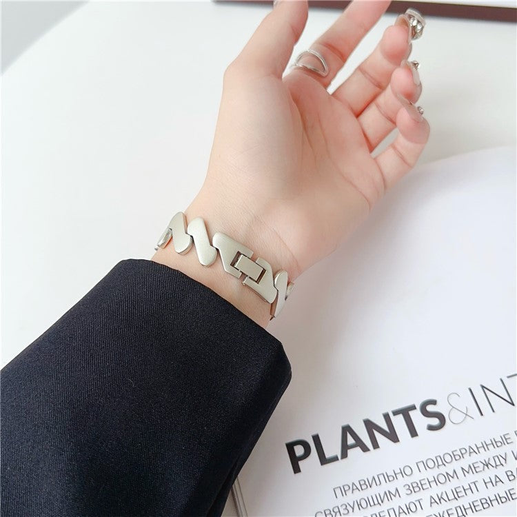 Zinc Alloy Band for Apple Watch 10 46mm / Ultra 2 / Ultra 49mm / 9 8 7 45mm / SE (2023) SE (2022) SE 6 5 4 44mm / 3 2 1 42mm Watch Strap - Gold