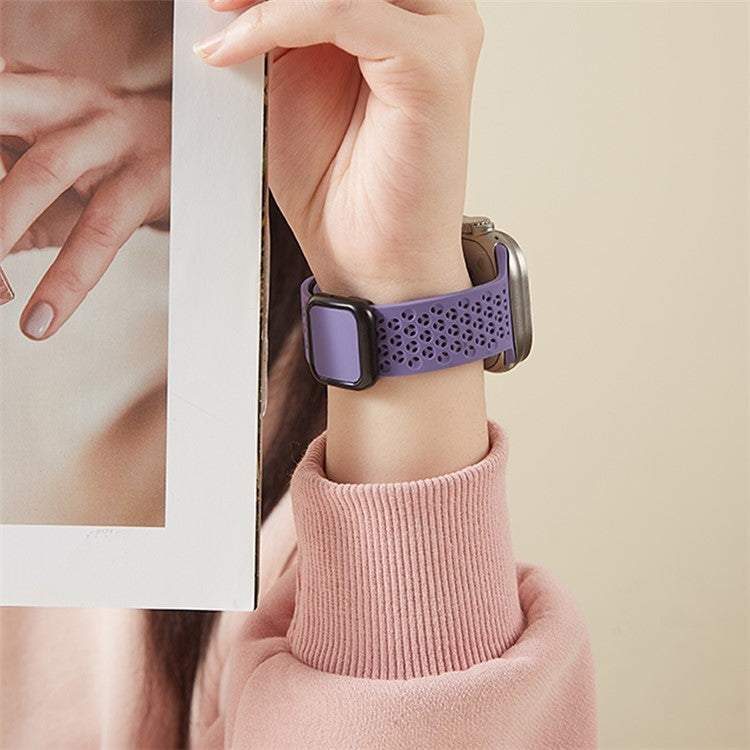 Magnetic Strap for Apple Watch 10 46mm / Ultra 2 / Ultra 49mm / 9 8 7 45mm / SE (2023) SE (2022) SE 6 5 4 44mm / 3 2 1 42mm Silicone Band - Black