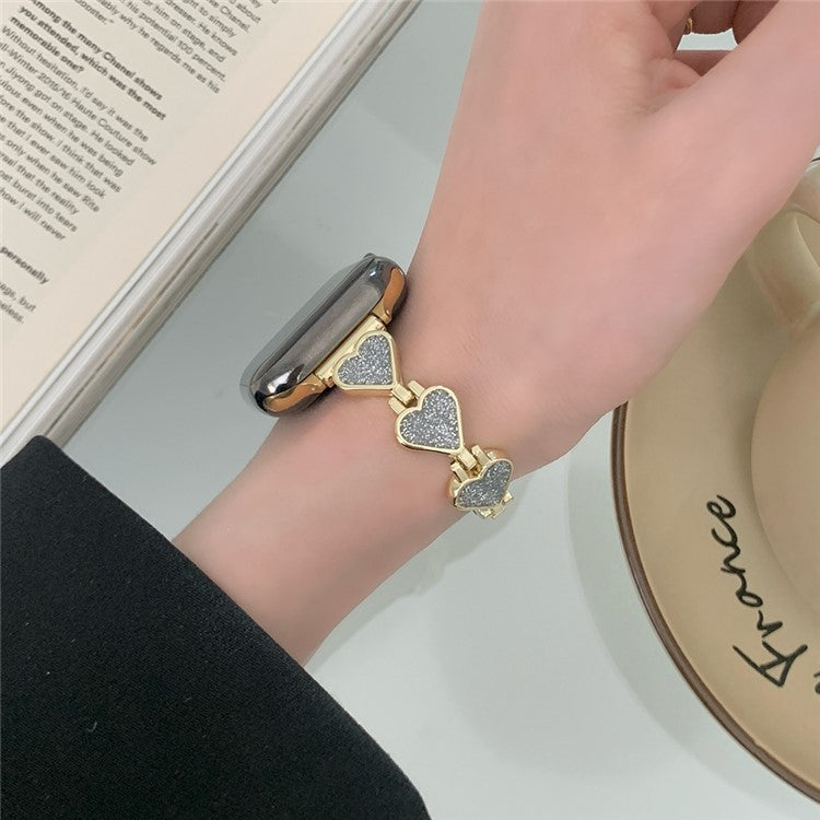 Zinc Alloy Band for Apple Watch 10 46mm / Ultra 2 / Ultra 49mm / 9 8 7 45mm / SE (2023) SE (2022) SE 6 5 4 44mm / 3 2 1 42mm Heart Design Strap - Gold